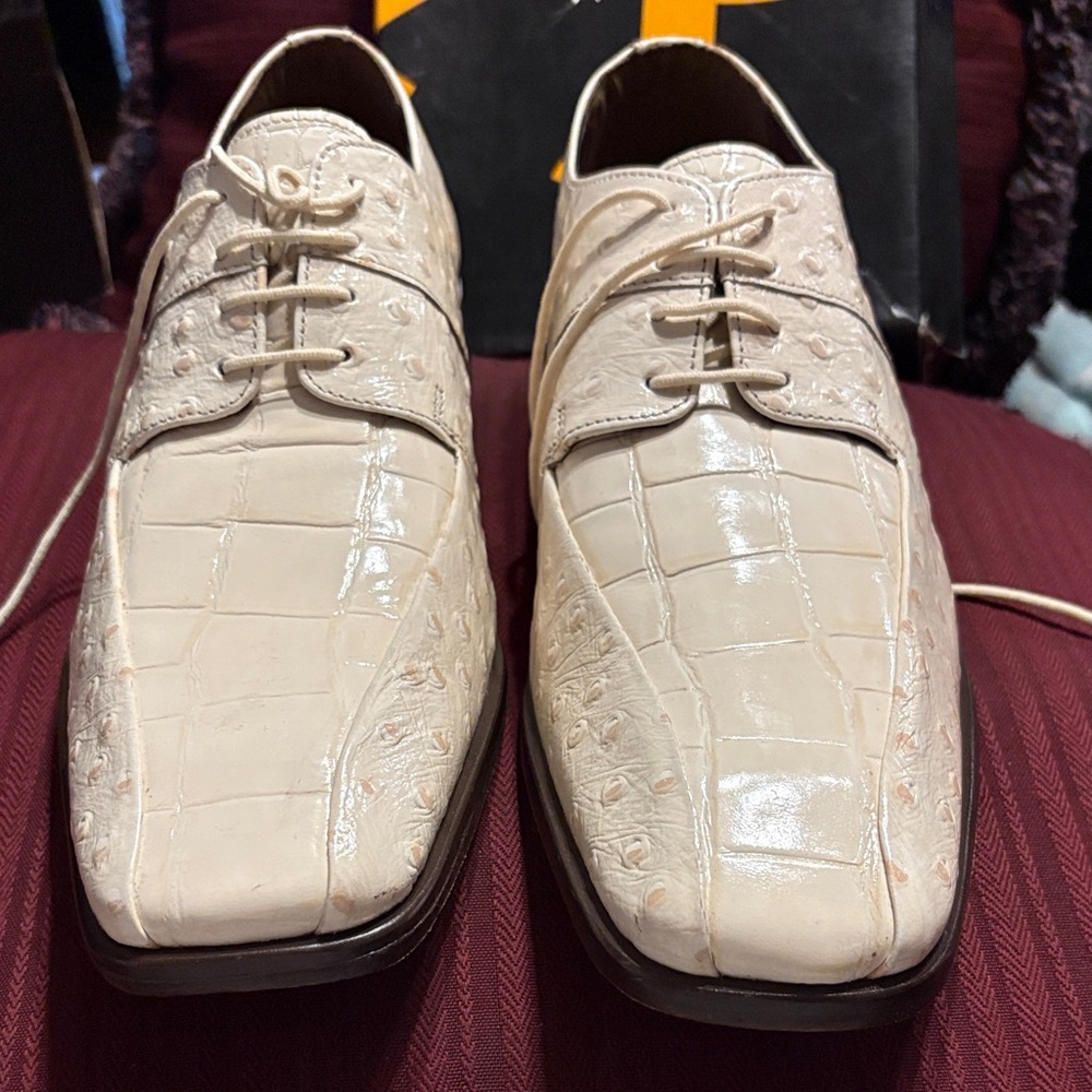 Stacy Adams Cream Textured Oxfords